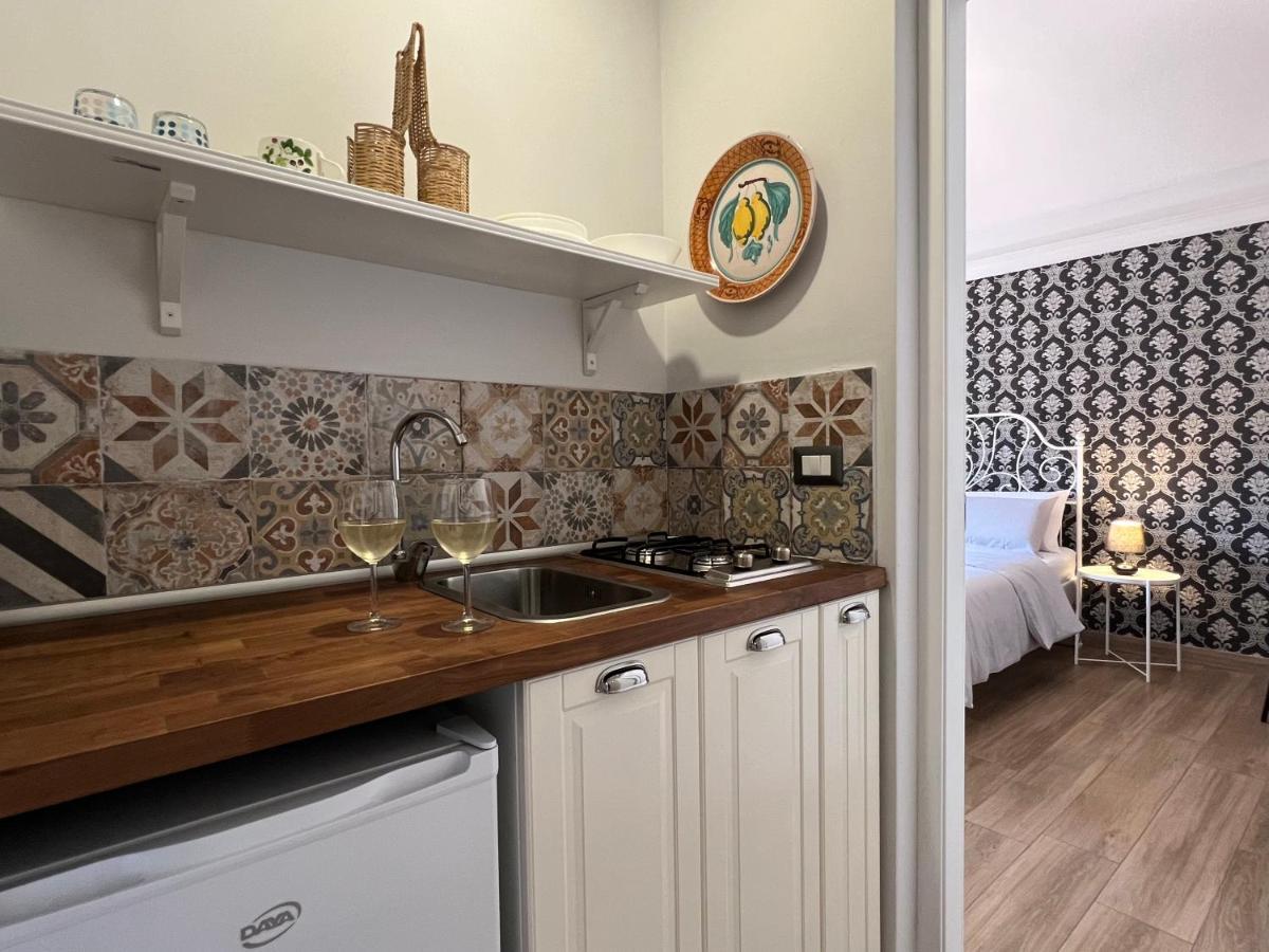 Emanuele Room คาตาเนีย ภายนอก รูปภาพ