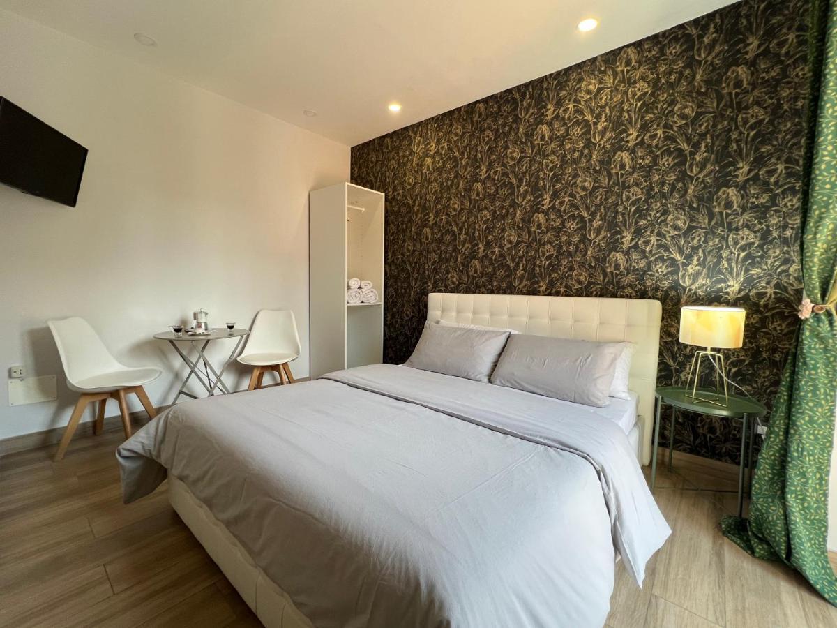 Emanuele Room คาตาเนีย ภายนอก รูปภาพ