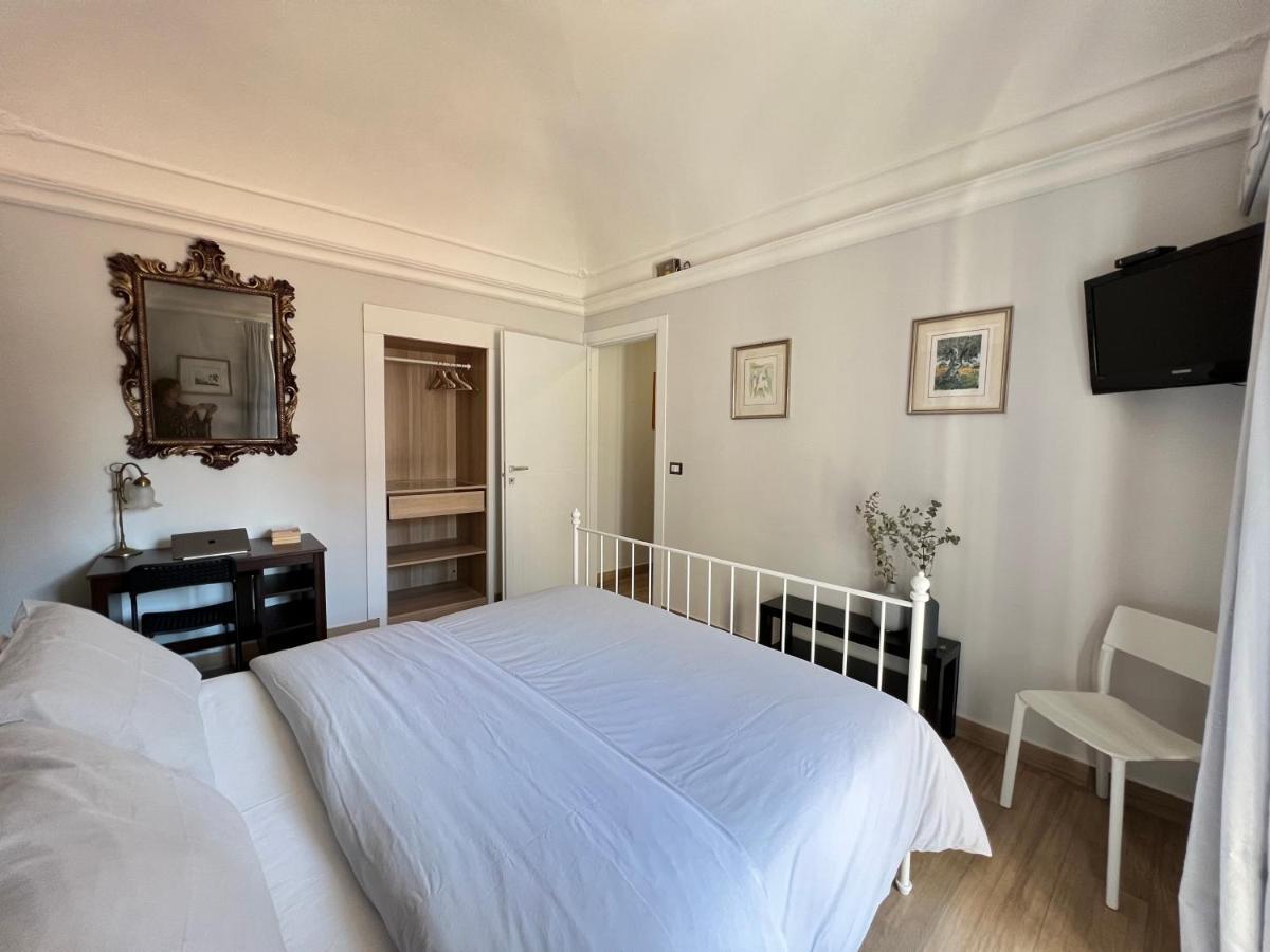 Emanuele Room คาตาเนีย ภายนอก รูปภาพ