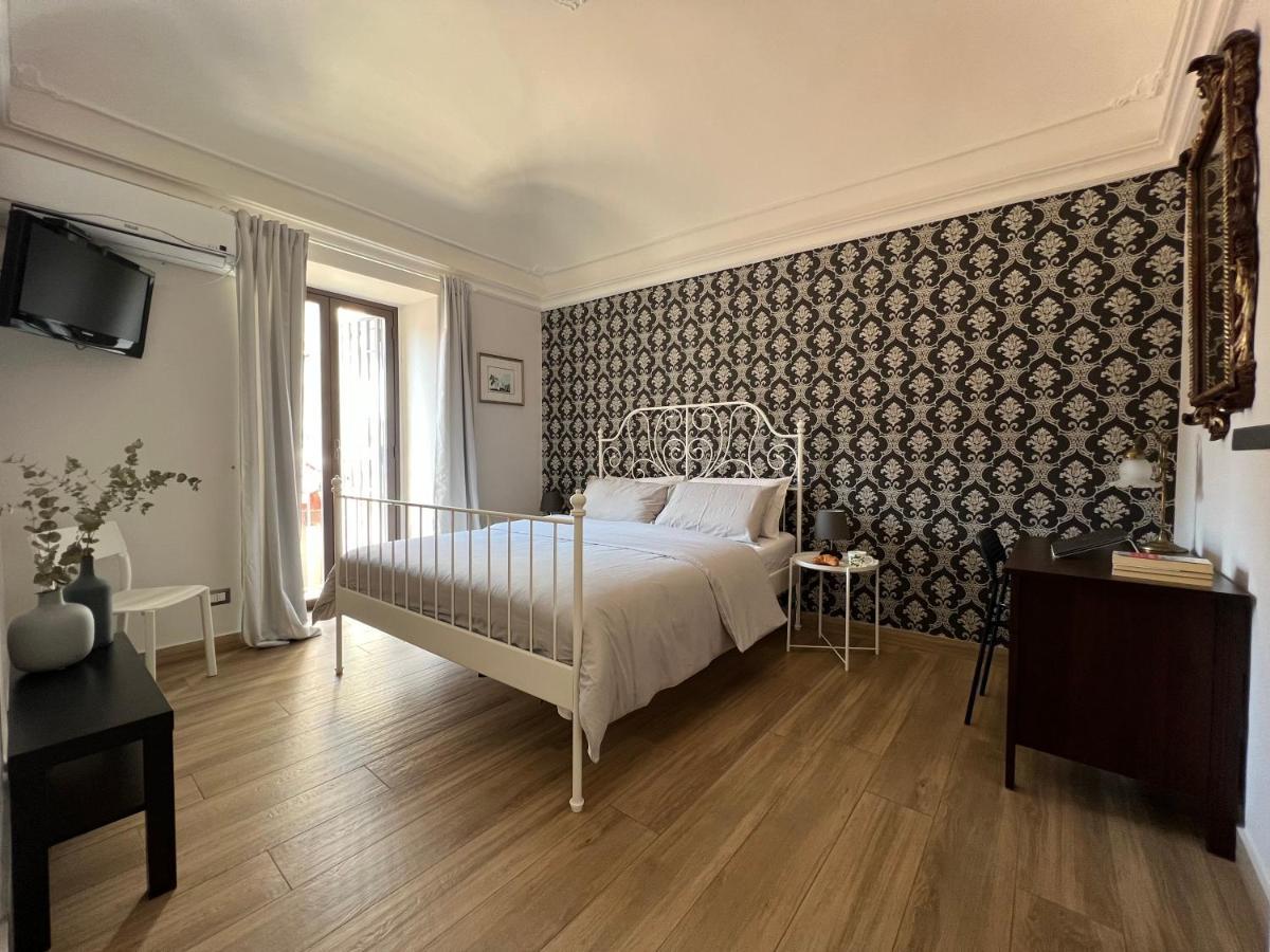 Emanuele Room คาตาเนีย ภายนอก รูปภาพ